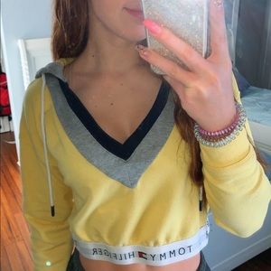 Tommy Hilfiger Cropped Yellow Hoodie